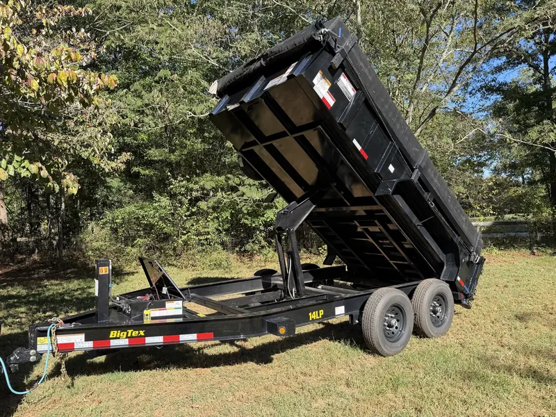 Dump trailer with the bed raised